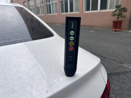 Một máy đo độ dày siêu âm EMAT với bề mặt nhiệt độ cao